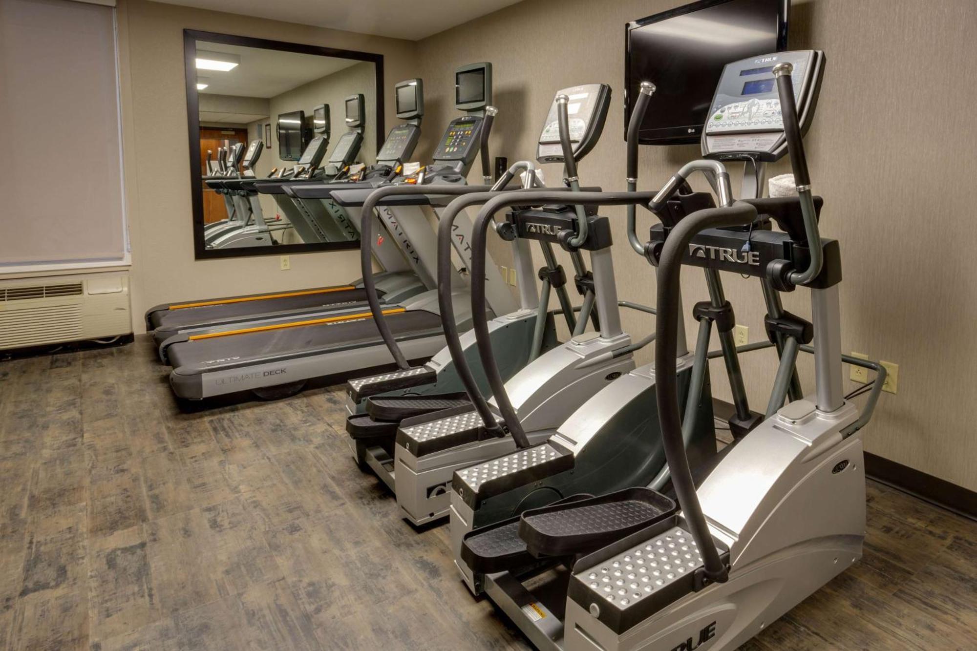 Drury & Caruthersville Hotel 3*