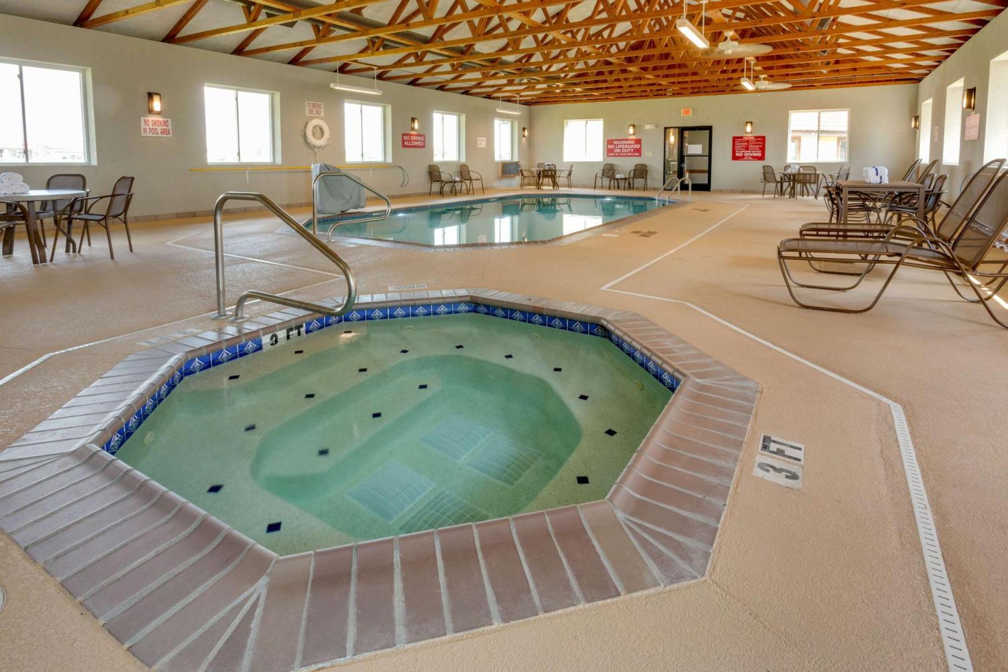 Hotel Drury & Caruthersville