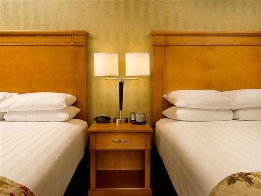 Hotel Drury & Caruthersville Hayti